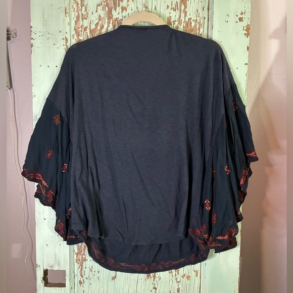Lucky Brand Dark Blue Blouse with Red Embroidery flutter sleeve - Picture 4 of 6